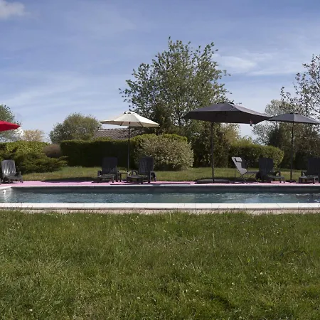 Hébergement de vacances Chouvigny, 3 Pièces, 5 Personnes - Fr-1-489-350