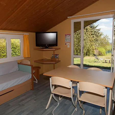 Chouvigny, 3 Pièces, 5 Personnes - Fr-1-489-350 Hébergement de vacances Chouvigny